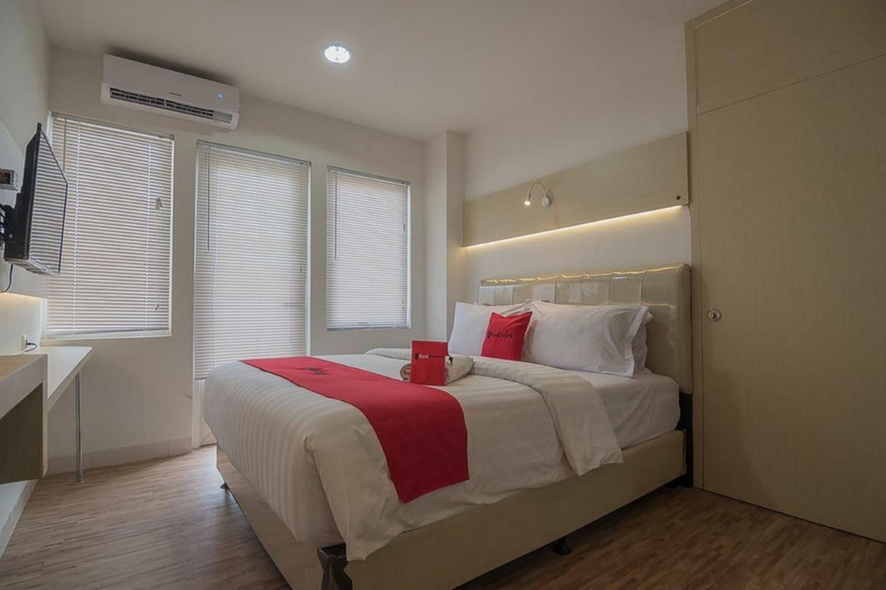 Reddoorz Apartment @ Sentul Tower Богор Екстер'єр фото
