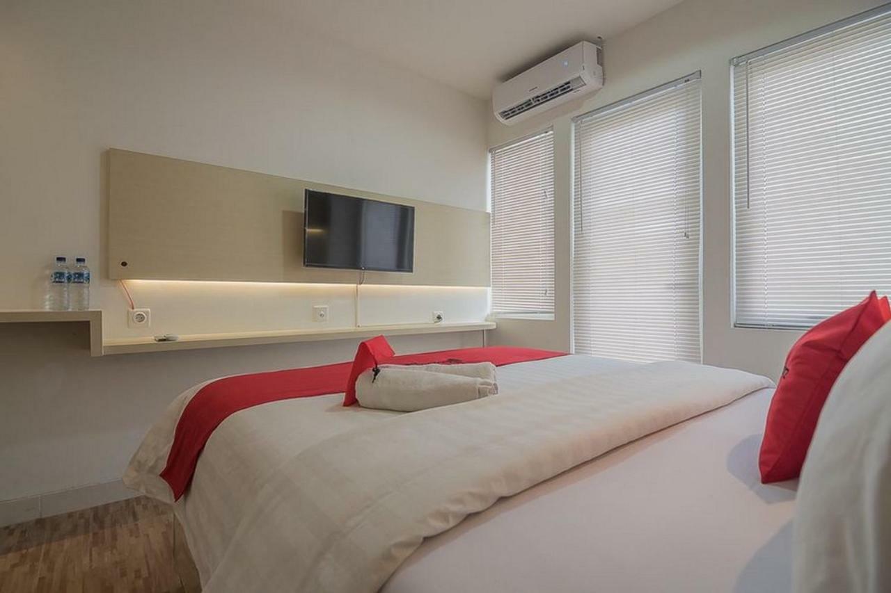 Reddoorz Apartment @ Sentul Tower Богор Екстер'єр фото